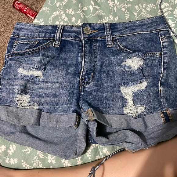 Cute shorts - Picture 1 of 2